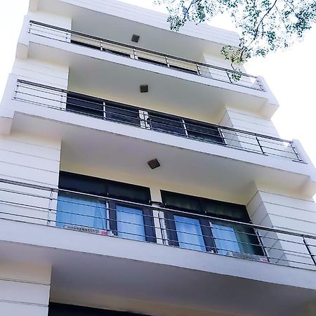 Hotel Jagannath Ню Делхи Екстериор снимка