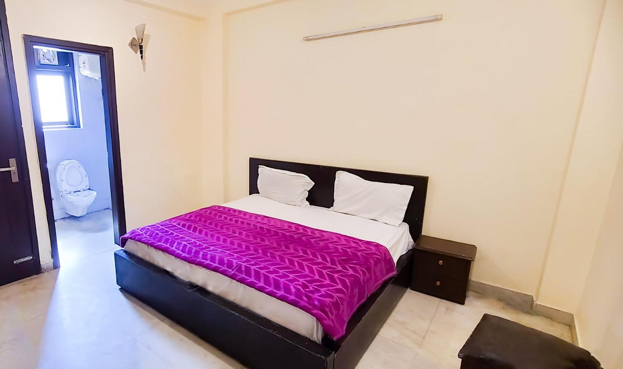 Hotel Jagannath Ню Делхи Екстериор снимка