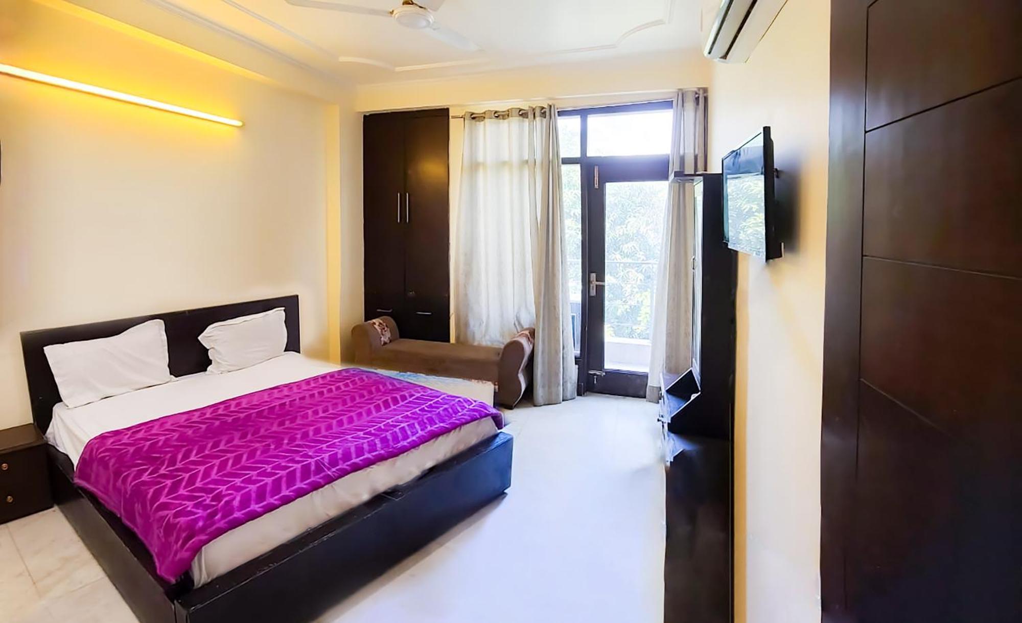 Hotel Jagannath Ню Делхи Екстериор снимка