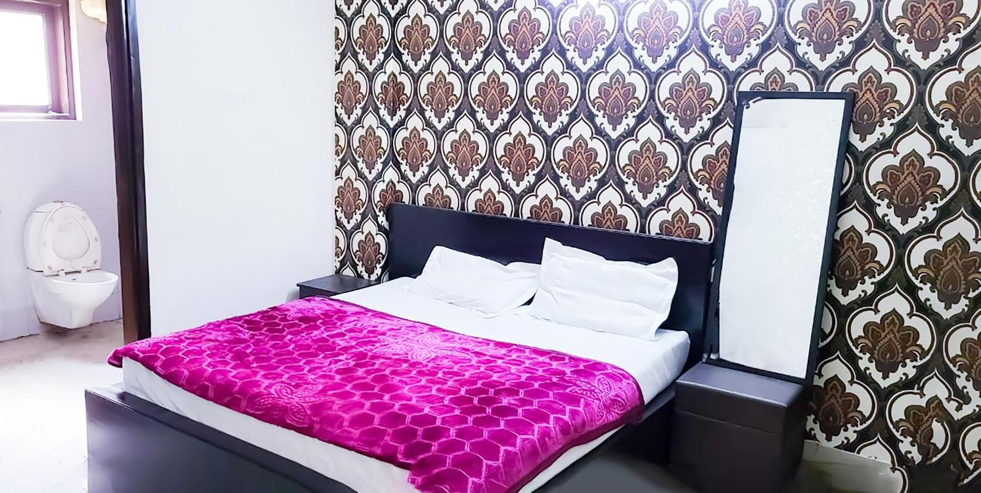 Hotel Jagannath Ню Делхи Екстериор снимка