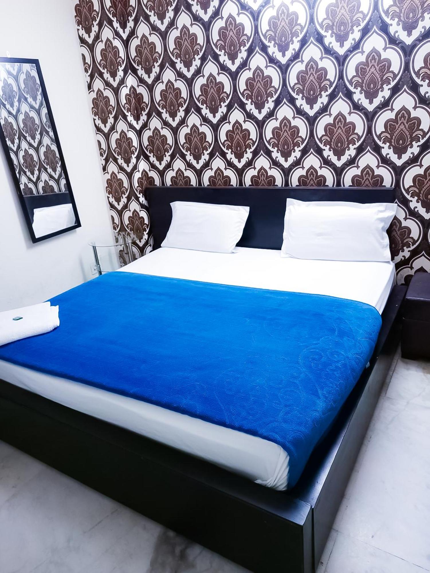 Hotel Jagannath Ню Делхи Екстериор снимка